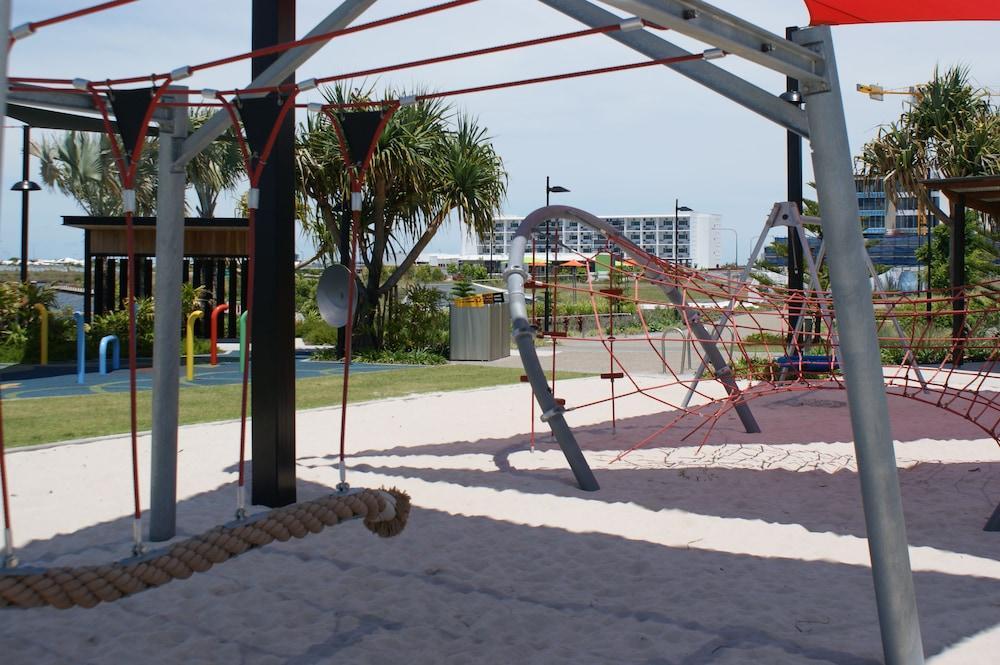 Hotel Mercure Sunshine Coast Kawana Waters