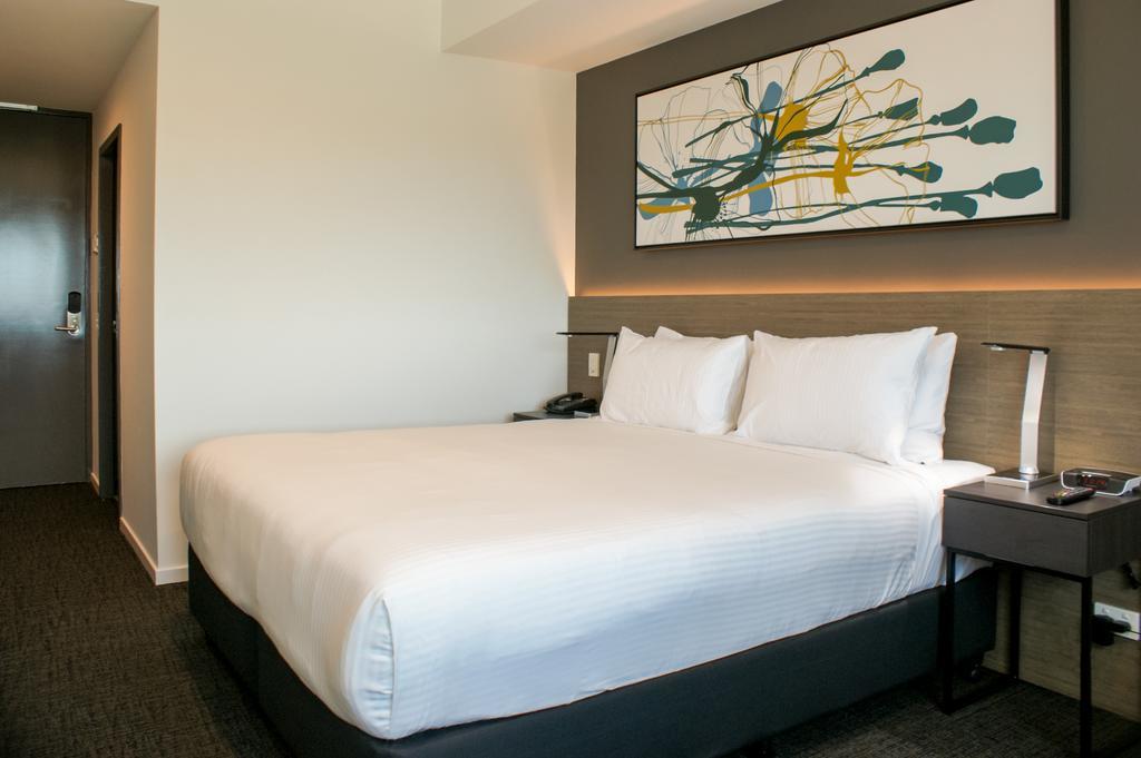 Mercure Sunshine Coast Hotel Kawana Waters