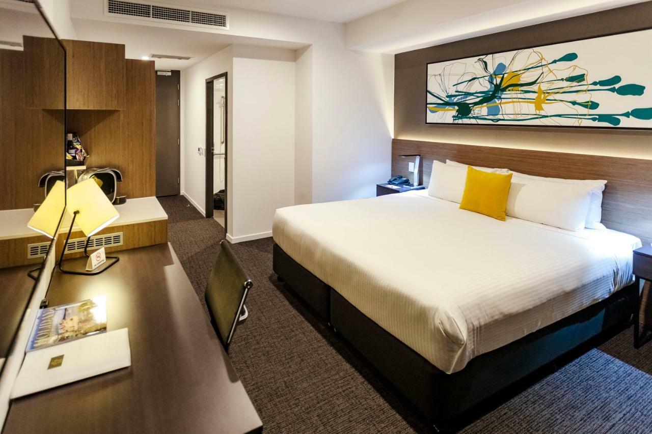 Mercure Sunshine Coast Hotel 4*